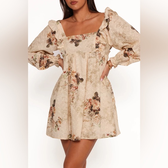 PETAL AND PUP XS TIARNY MINI DRESS - BEIGE FLORAL - Picture 1 of 4
